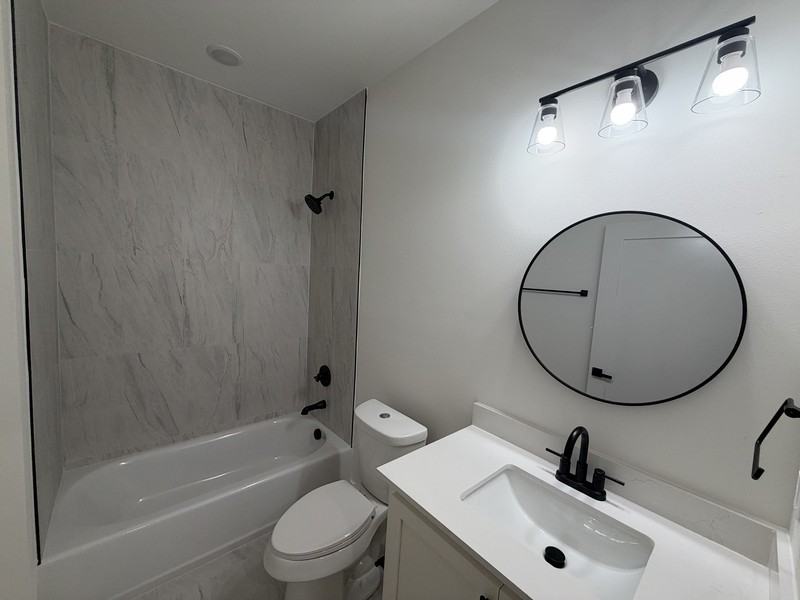 137 E Marshall St - Photo 5 of 10