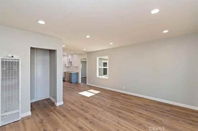 13544 Cowley Ave - Photo 4 of 15