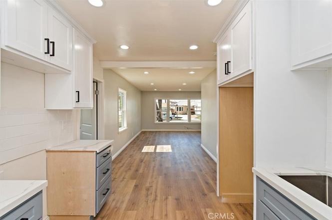 13544 Cowley Ave - Photo 7 of 15