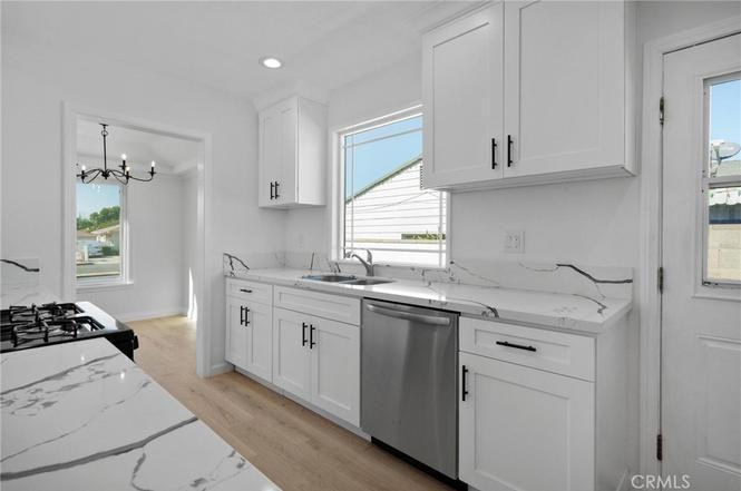 2252 S San Antonio Ave - Photo 6 of 15