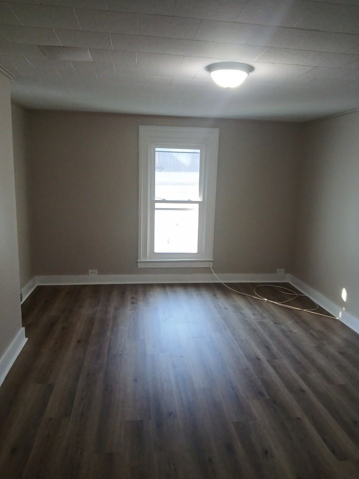 24 Union St #2R - Photo 7 of 9