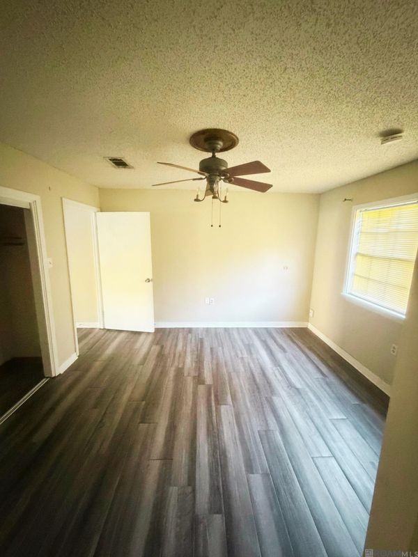 45097 Greenbriar Dr - Photo 5 of 17