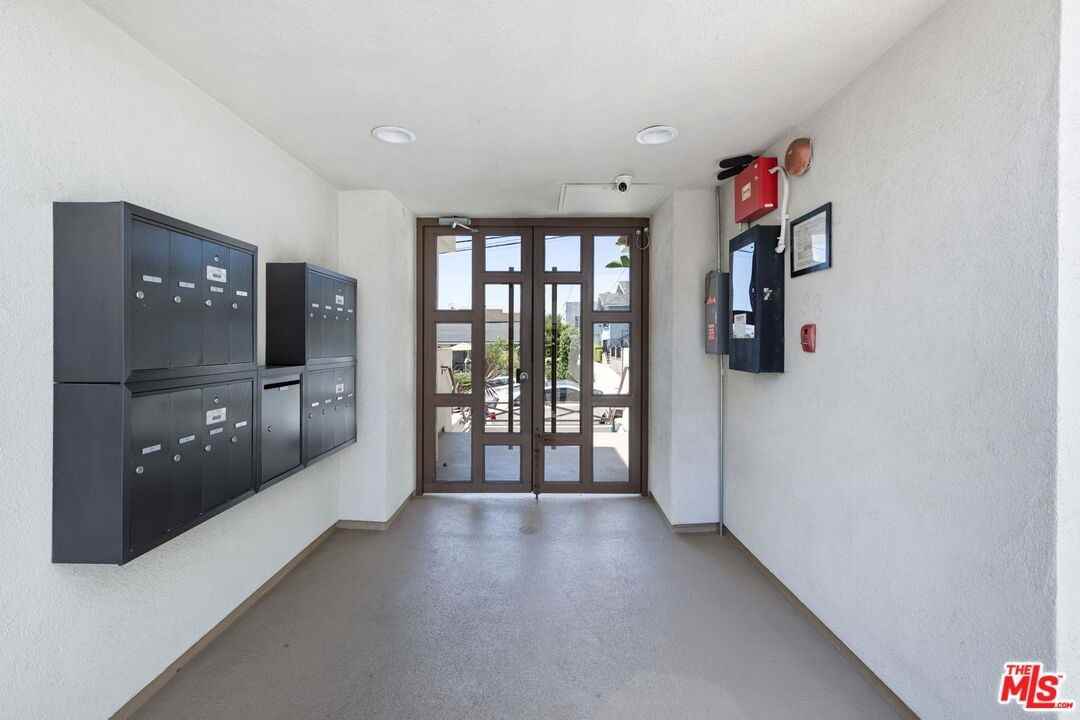 716 Maltman Ave ##2 - Photo 3 of 32