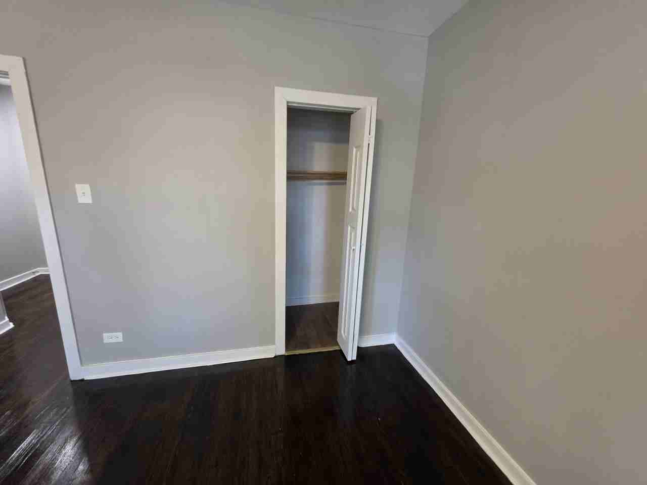 6420 S Rhodes Ave #1 - Photo 3 of 20