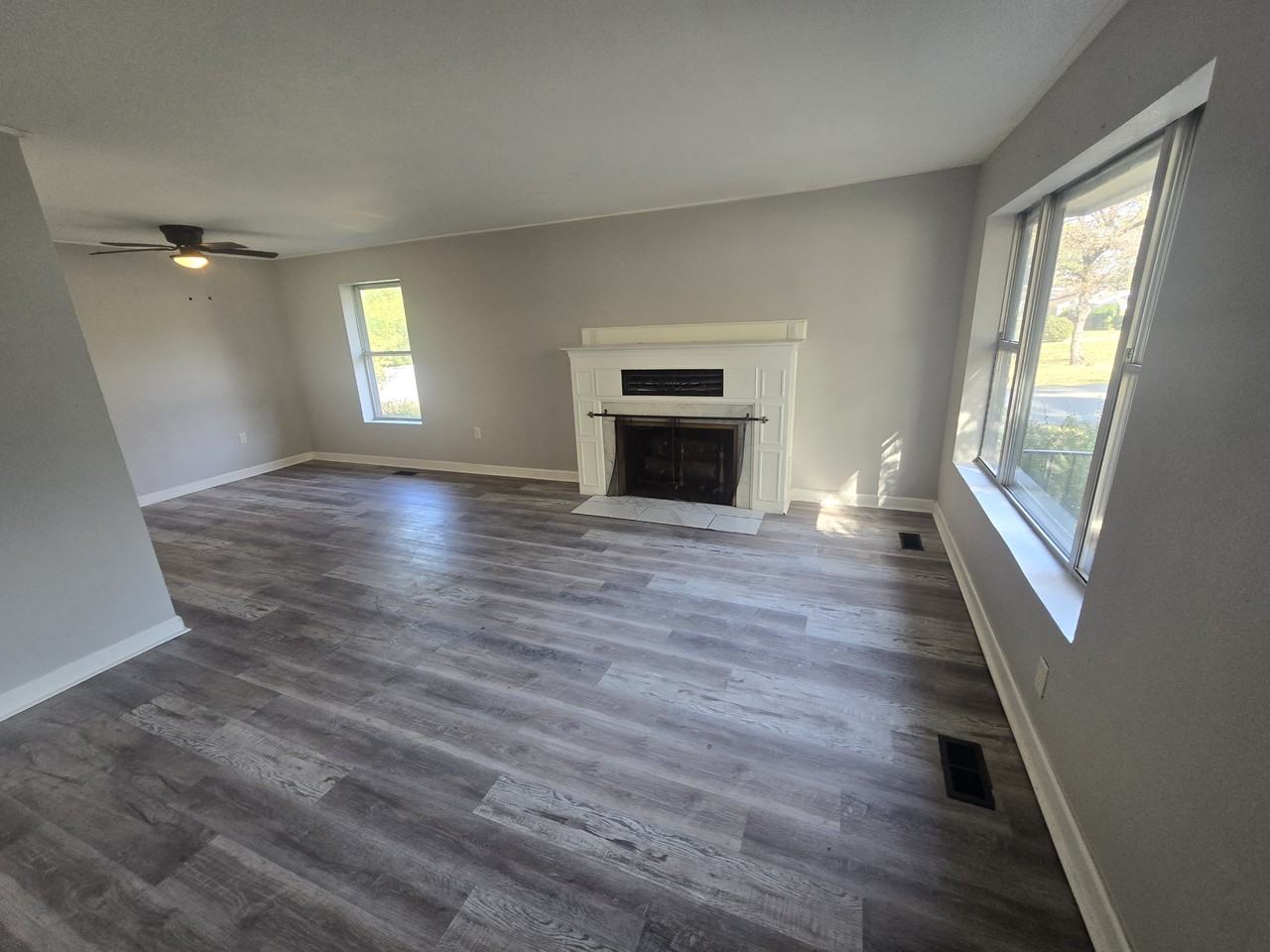 1400 S Pierce St - Photo 2 of 16