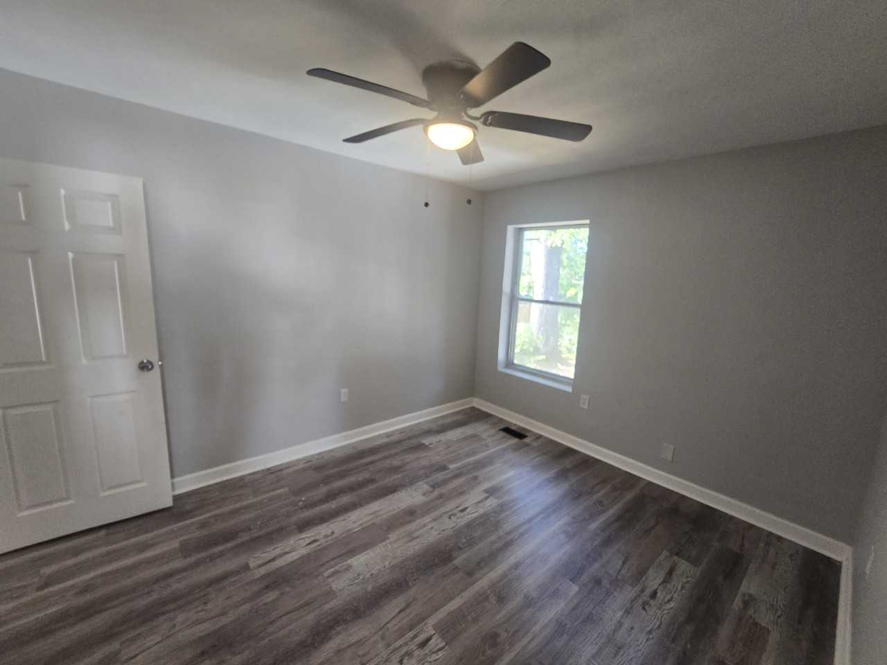 1400 S Pierce St - Photo 7 of 16
