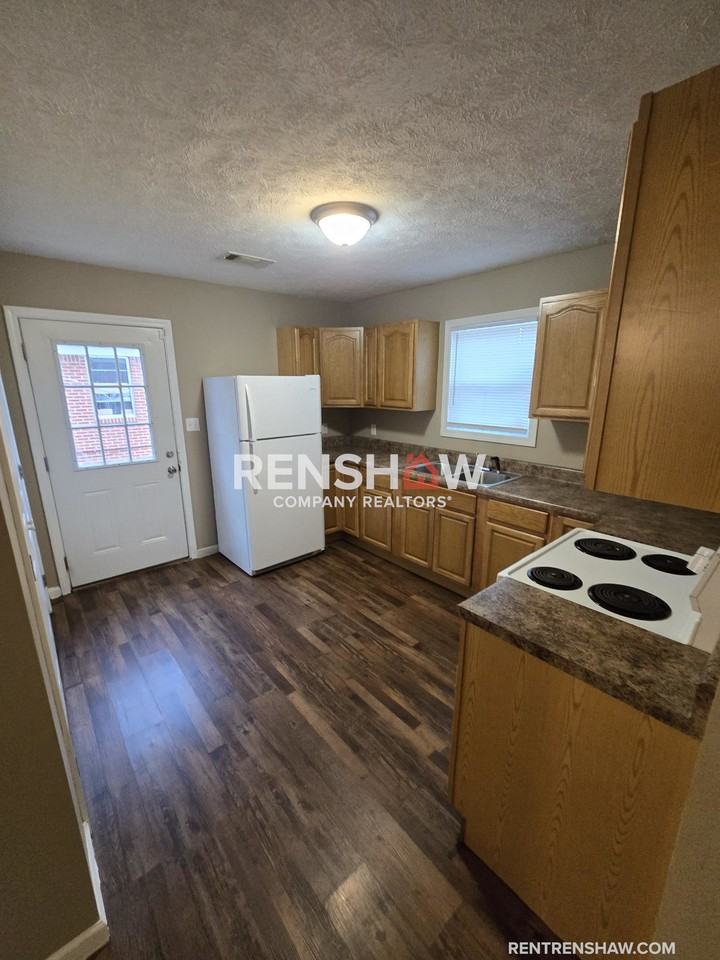 1713 Schaffer St - Photo 4 of 16