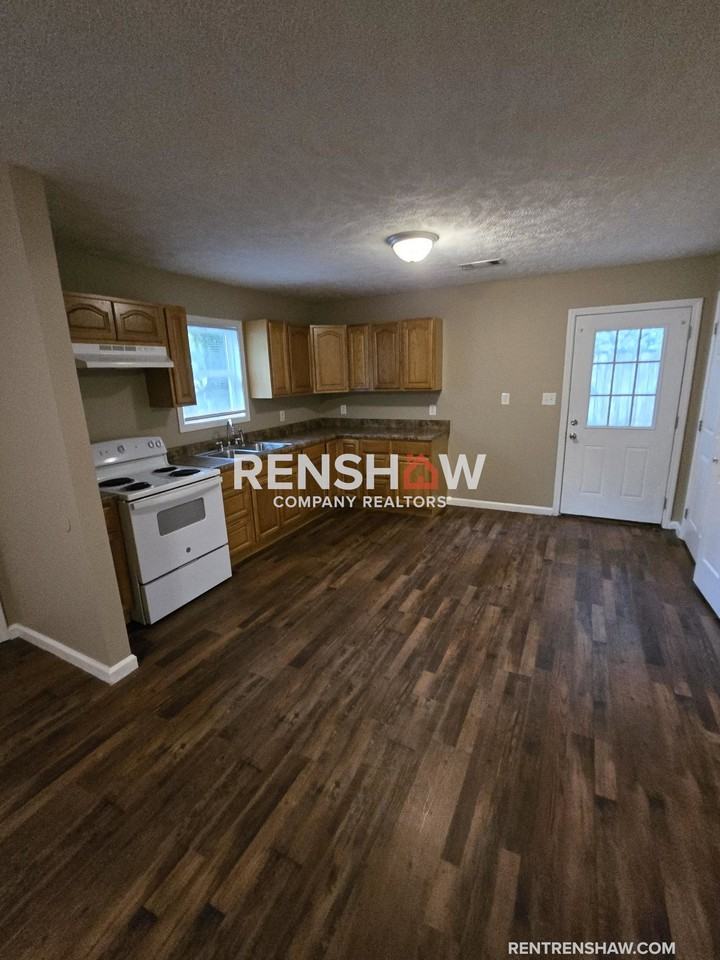 1846 Schaffer St - Photo 3 of 16