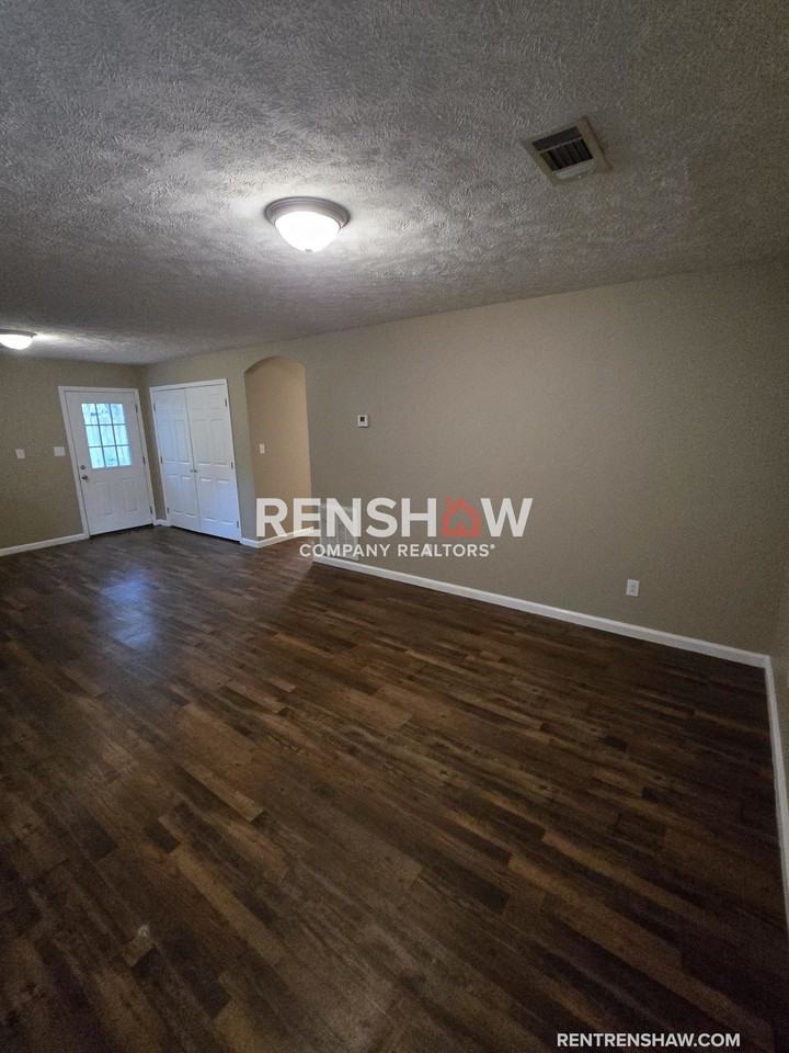 1846 Schaffer St - Photo 6 of 16