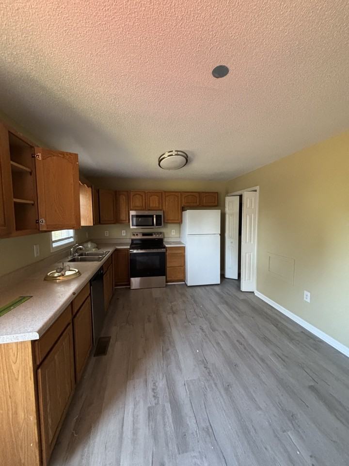 533 Bluff Ave - Photo 6 of 8