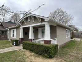 featured image of 502 S Xanthus Ave