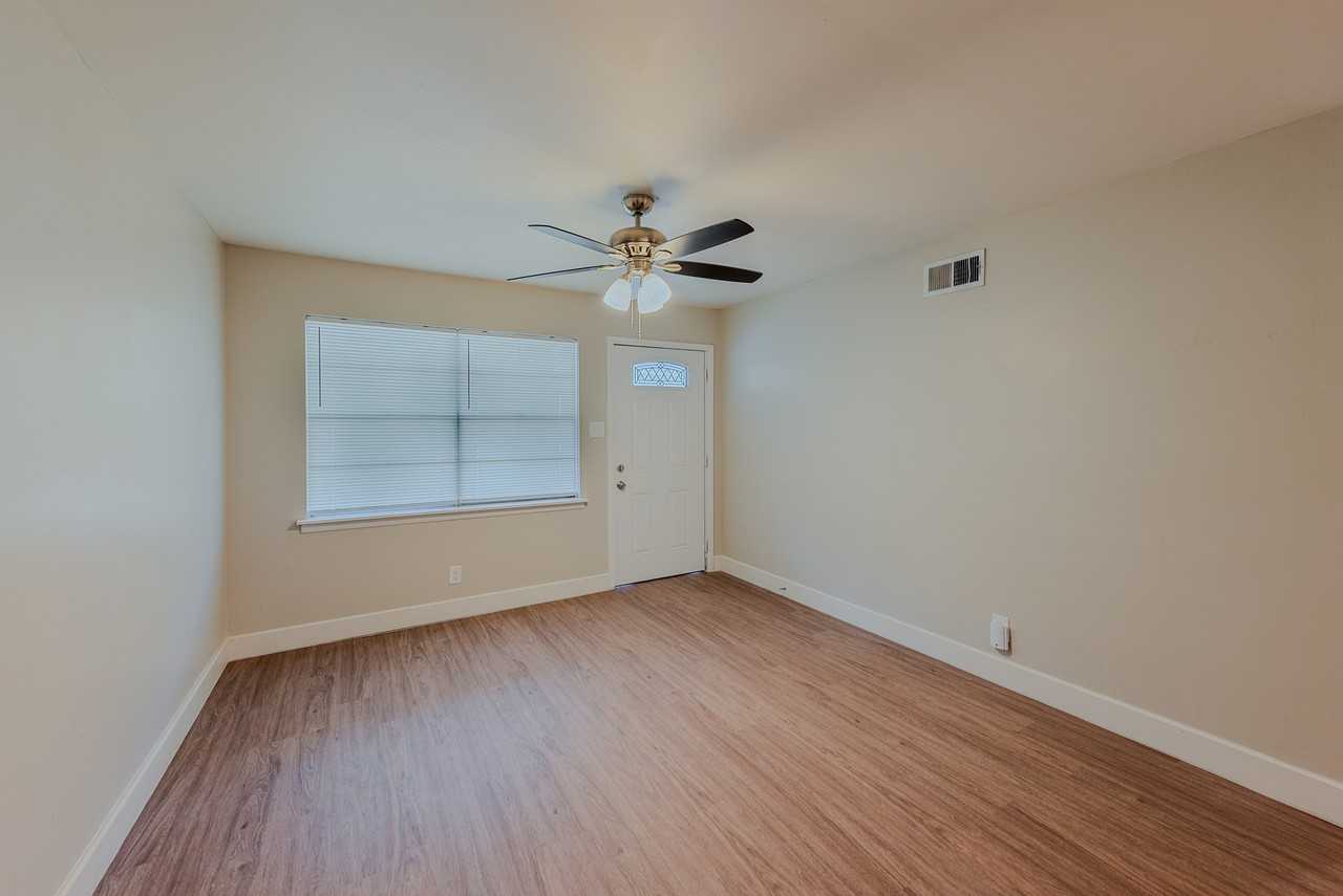 6909 Fairfield Dr - Photo 7 of 15