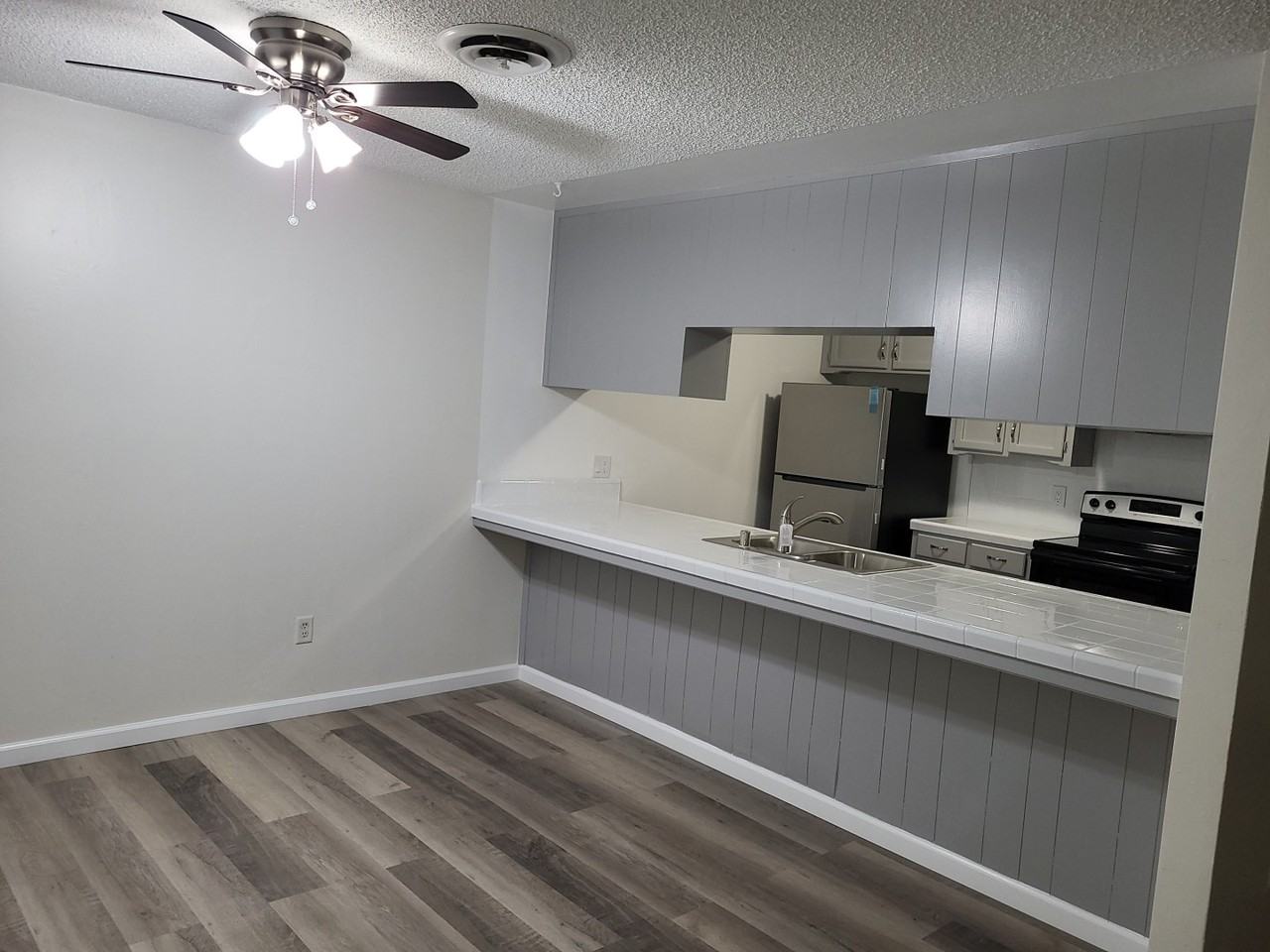 3216 La Costa St #C - Photo 6 of 8