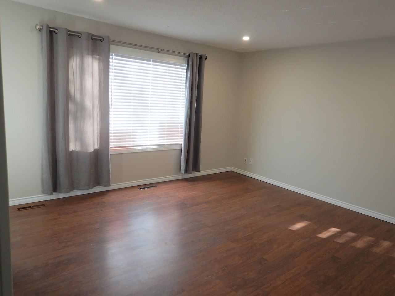1312 Radisson Dr Se - Photo 3 of 19
