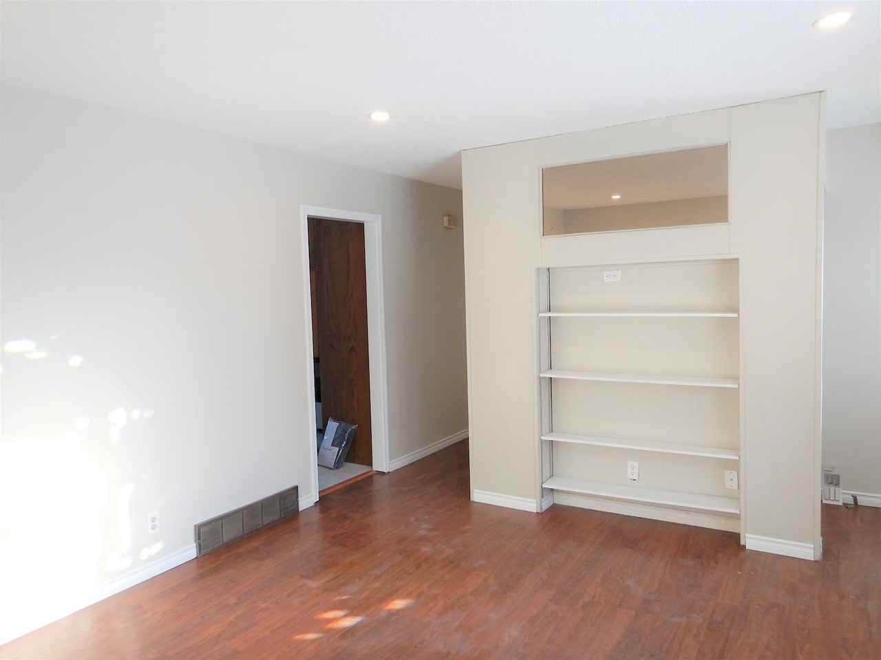 1312 Radisson Dr Se - Photo 4 of 19