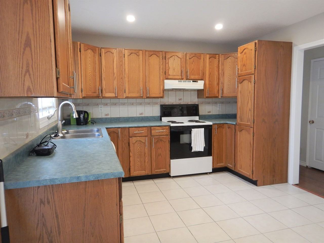1312 Radisson Dr Se - Photo 6 of 19