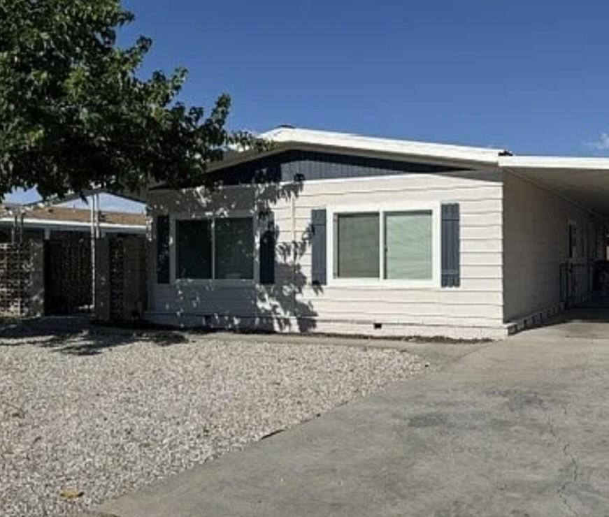 25007 Howard Dr #NA - Photo 2 of 9