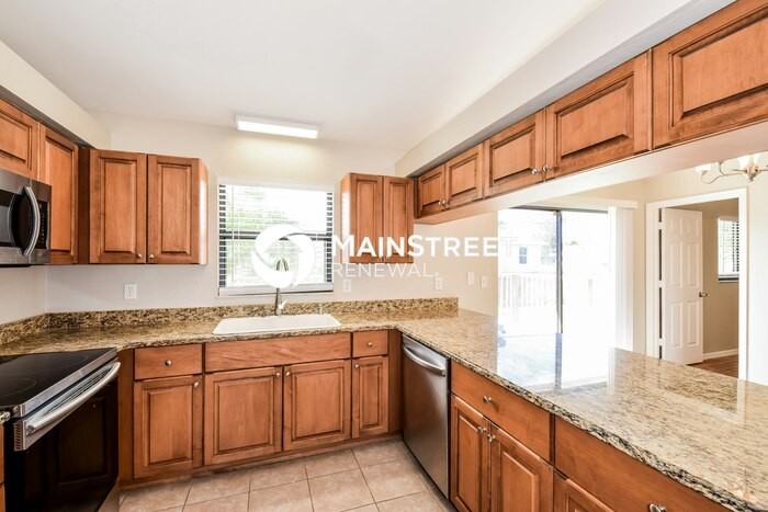 18484 Sarasota Rd - Photo 6 of 15