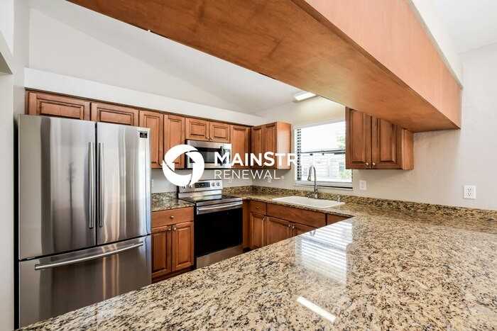 18484 Sarasota Rd - Photo 7 of 15