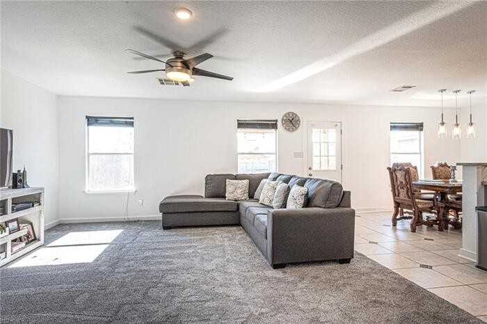 12817 Door Bell Dr - Photo 3 of 23