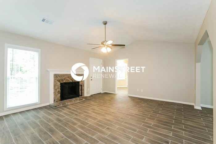 107 Pond Dr - Photo 4 of 16