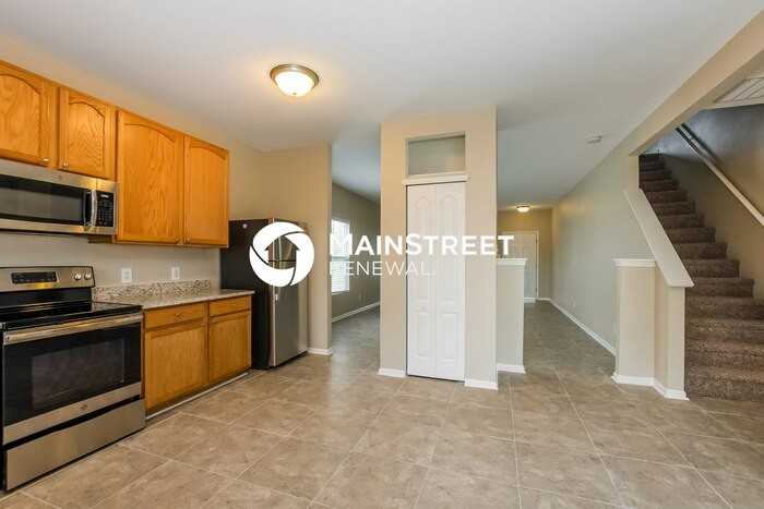 347 Kendall Dr - Photo 5 of 17