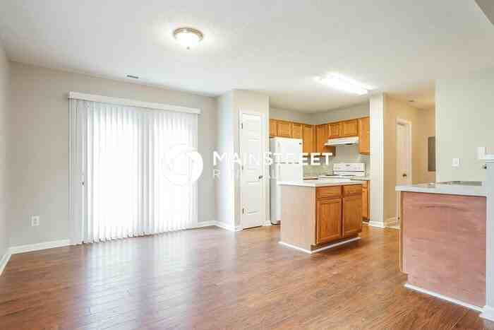 4004 Apperson Dr - Photo 4 of 17