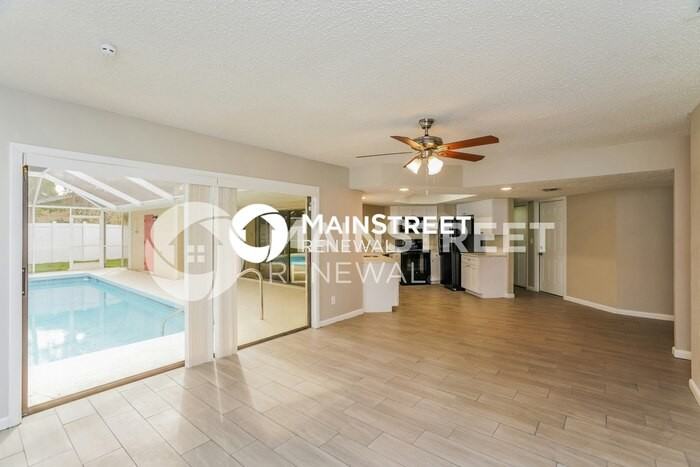 2307 42nd St W - Photo 4 of 16