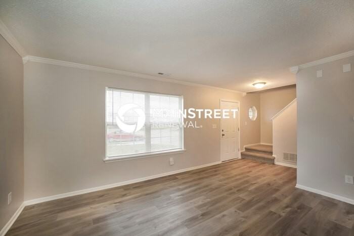 6658 Ahern Ct - Photo 5 of 17