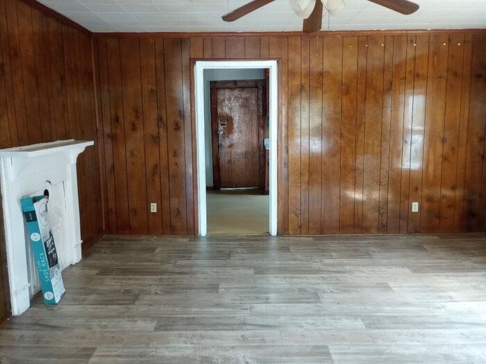 212 D St - Photo 5 of 7