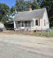 featured image of 14 Stringer St