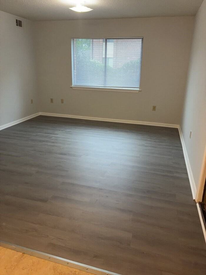 225 Breazeale St #31 - Photo 3 of 9
