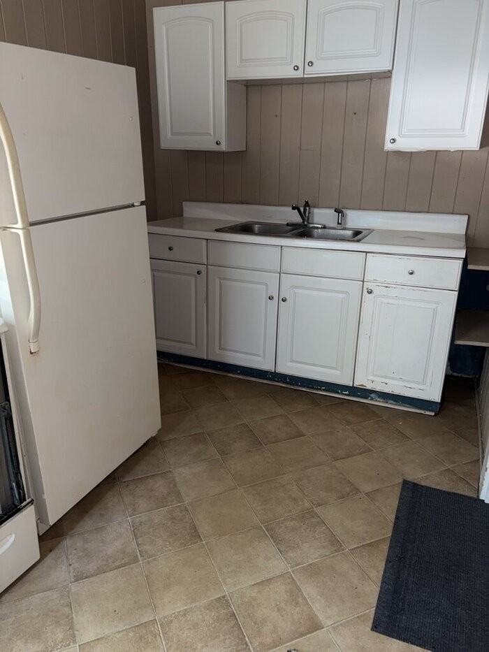110 Park Dr #2 - Photo 5 of 7