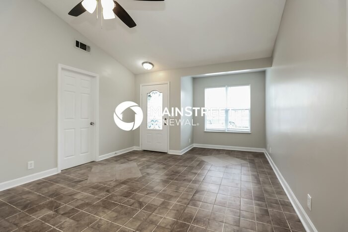 2355 Benay Rd - Photo 4 of 16