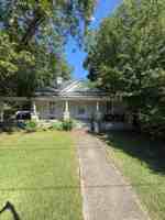 featured image of 606B Piedmont Ave