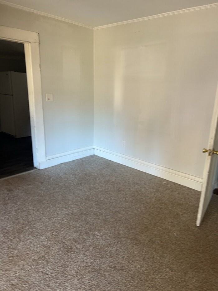 606B Piedmont Ave - Photo 2 of 8
