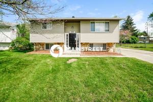 featured image of 3088 Hill Grove Ave