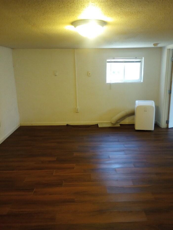 59 Oak St #B - Photo 2 of 11