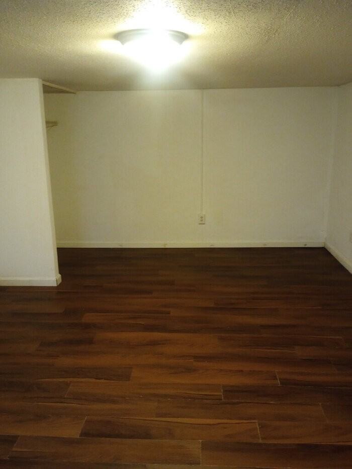 59 Oak St #B - Photo 3 of 11
