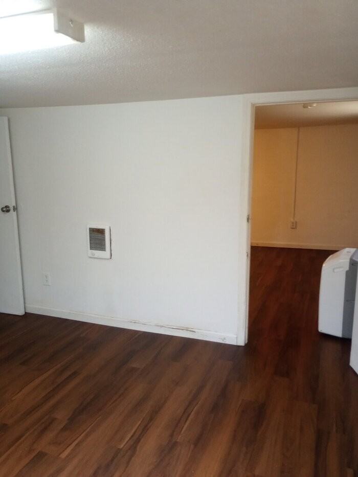 59 Oak St #B - Photo 4 of 11
