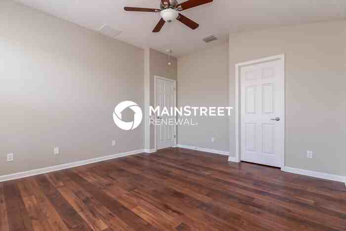 14598 Wake Robin Dr - Photo 2 of 15