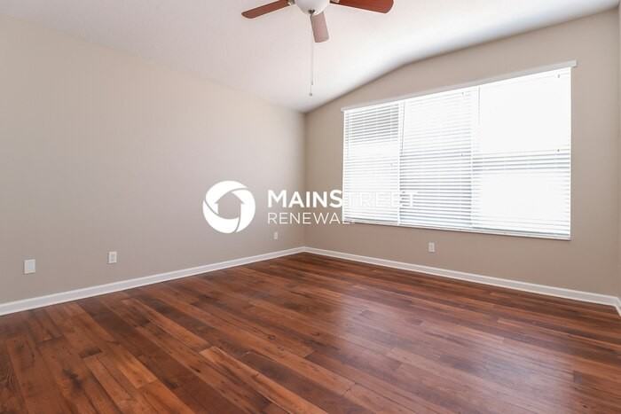 14598 Wake Robin Dr - Photo 3 of 15