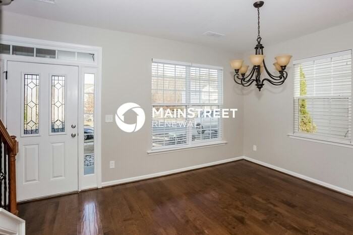 4204 Houldsworth Dr - Photo 6 of 17