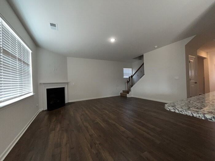 163 Slateford Cir - Photo 7 of 21