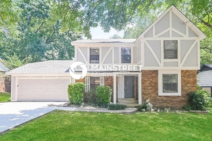 8290 Lake Shore Dr W - Photo 2 of 18
