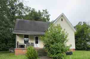 featured image of 207 D St