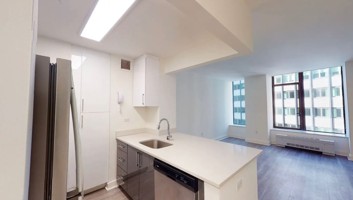 featured image of 10 Hanover Sq #12T