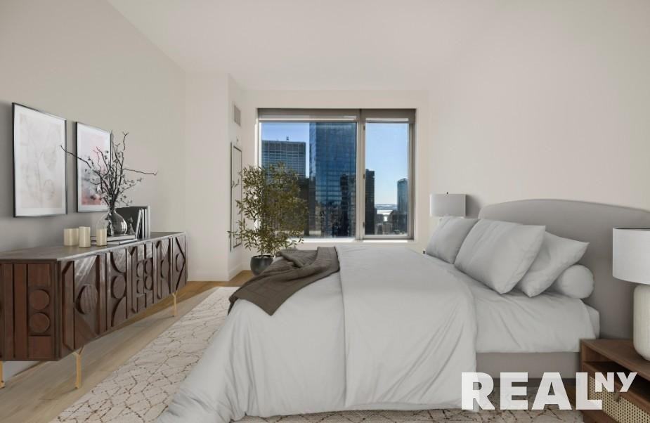 Spruce St #36N - Photo 5 of 11