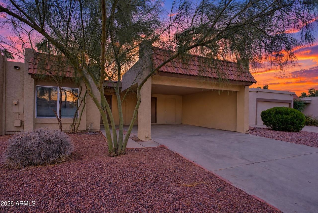 818 W Rice Dr - Photo 3 of 23