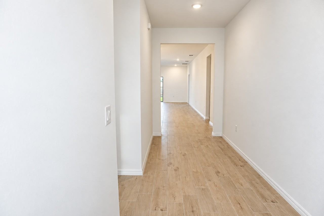 1824 Horsetail Dr #1 - Photo 4 of 32